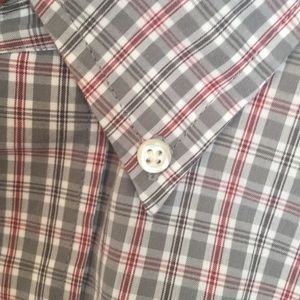 LIKE NEW Men’s ARROW button down short sleeve